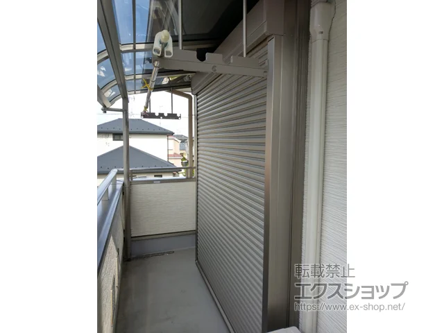 埼玉県鴻巣市のLIXIL リクシル（トステム）のガレージシャッター リフォームシャッター イタリヤ 手動式 施工例