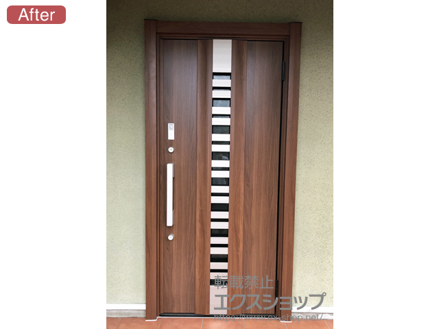 三重県四日市市のLIXIL リクシル（トステム）の玄関ドア リシェント玄関ドア3 断熱K4仕様 手動 片開き仕様(ランマ無)R G82型 ※カザスプラス仕様 施工例