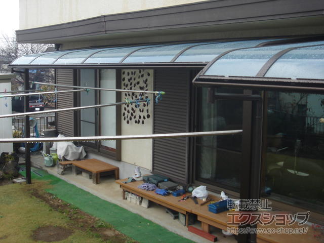 山梨県西八代郡市川三郷町ののテラス屋根 ヴェクターテラス R型 テラスタイプ 単体 積雪〜20cm対応 施工例