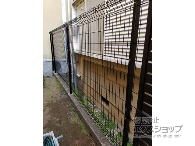 大阪府泉佐野市ののフェンス・柵 プレスタフェンス 7Y型 横スリット アルミ多段柱使用(パネル2段) 施工例