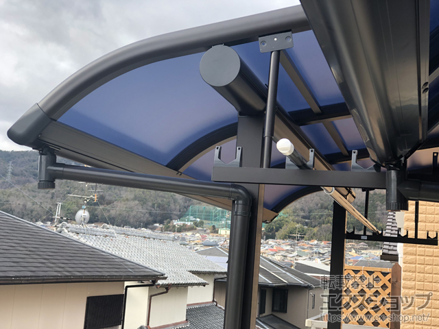 兵庫県川西市ののバルコニー・ベランダ屋根 ヴェクターテラス R型 屋根タイプ 単体 積雪〜20cm対応 施工例