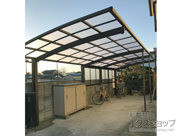 埼玉県鴻巣市ののカーポート レイナポートグラン 縦連棟　積雪〜20cm対応 施工例