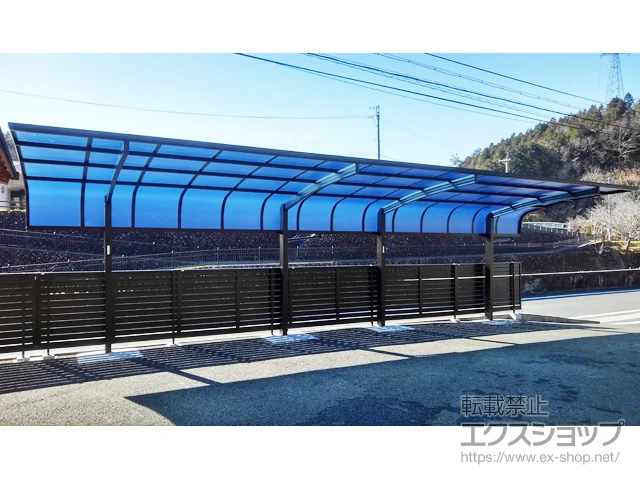 岐阜県恵那市のValue Selectのカーポート プレシオスポート アルファ 縦連棟 積雪～20cm対応 施工例