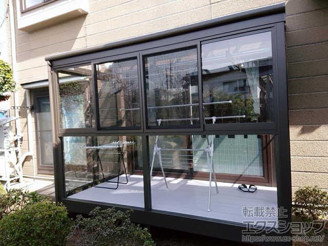 青森県三沢市ののテラス囲い・サンルーム サニージュ F型 床納まり ランマ無 積雪〜50cm対応 施工例