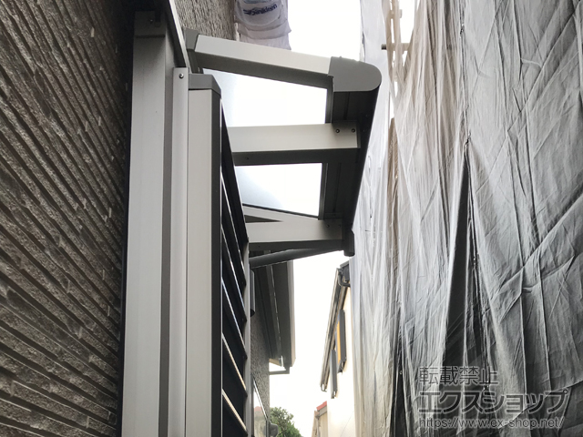 兵庫県伊丹市ののテラス屋根 ヴェクターテラス F型 ルーフタイプ 単体積雪〜20cm対応 施工例