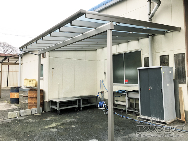 神奈川県高座郡寒川町ののテラス屋根 ヴェクターテラス F型 ビッグサイズ 単体 積雪〜20cm対応 施工例