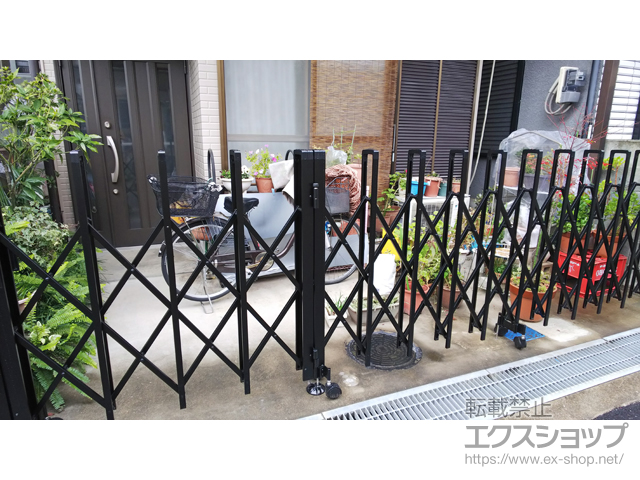 兵庫県尼崎市ののカーゲート トリップゲート RB型 ノンレール 片開き親子 45DO(13S+32T) 施工例