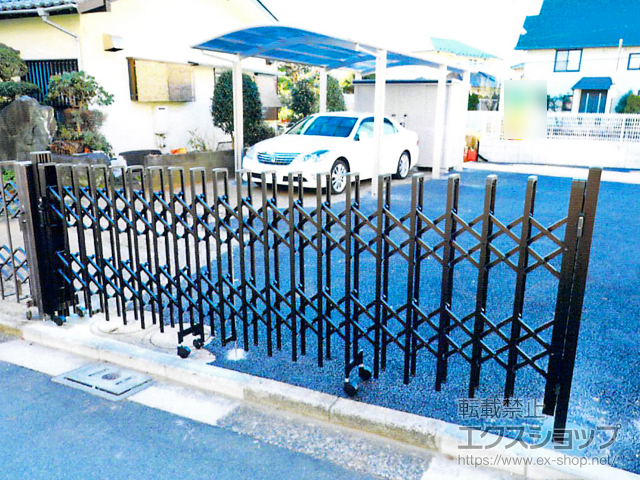 神奈川県横浜市ののカーゲート トリップゲート 傾斜地専用型 ノンレール 片開き 37S 施工例