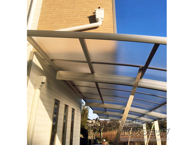 三重県亀山市ののカーポート レイナポートグラン 縦連棟　積雪〜20cm対応 施工例