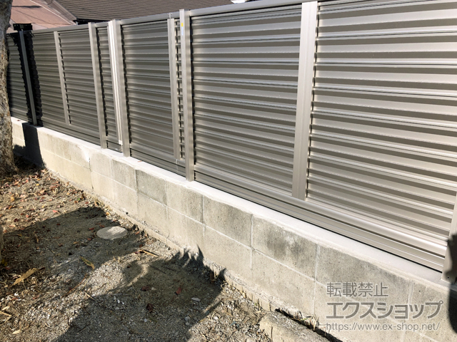 大阪府藤井寺市ののフェンス・柵 ミエーネフェンス 目隠しルーバータイプ 自由柱施工 施工例
