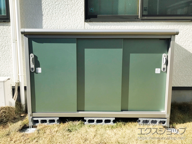 神奈川県横浜市のの物置・屋外倉庫 エスモ 一般型 1797×520×1101（ESE-1805Y） ESE-1805Y-EG 施工例