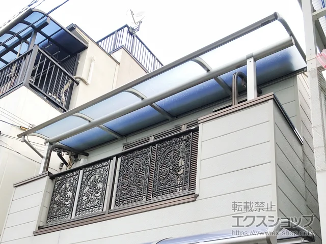 兵庫県神戸市のYKKAPのバルコニー・ベランダ屋根 ヴェクターテラス R型 屋根タイプ 単体 積雪～20cm対応 施工例