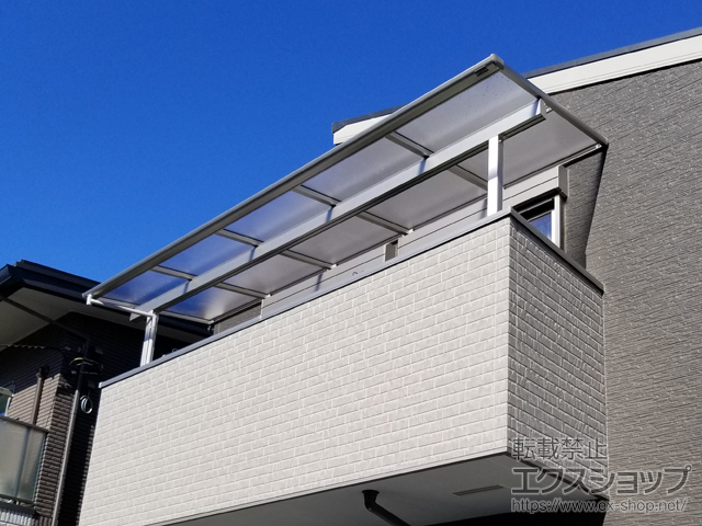 千葉県柏市ののバルコニー・ベランダ屋根 ヴェクターテラス F型 屋根タイプ 単体 積雪〜20cm対応 施工例