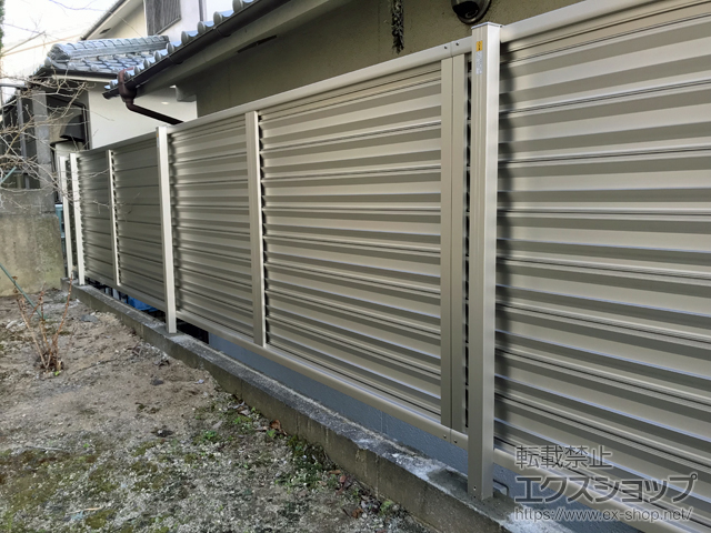 兵庫県神戸市ののフェンス・柵 ミエーネフェンス 目隠しルーバータイプ 自由柱施工 施工例