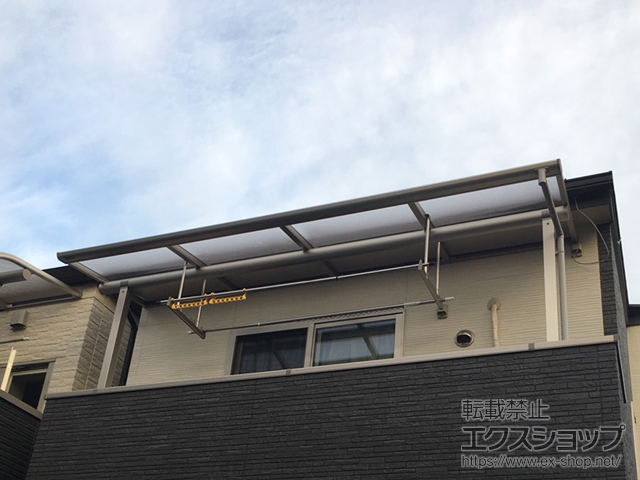 京都府京都市ののバルコニー・ベランダ屋根 ヴェクターテラス F型 屋根タイプ 単体 積雪〜20cm対応 施工例