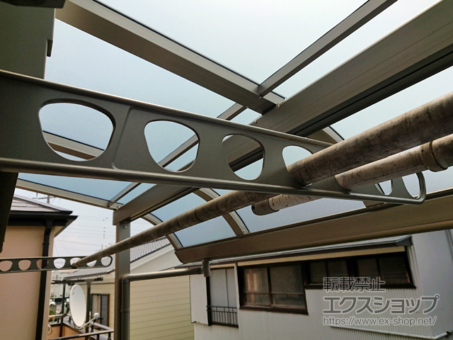 千葉県市川市のLIXIL リクシル（トステム）のバルコニー・ベランダ屋根 パワーアルファ RB型 屋根タイプ 単体 積雪〜30cm対応 施工例