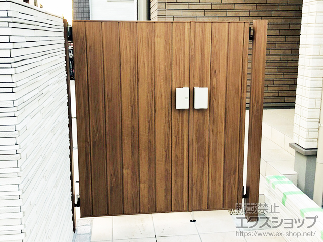 千葉県流山市のの門扉 開き門扉AA TM1型 親子開き マテリアルカラー ラッピング形材柱使用 施工例