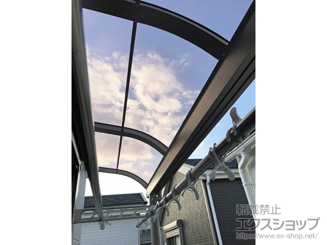 神奈川県相模原市ののバルコニー・ベランダ屋根 スピーネ R型 1500 屋根タイプ 単体 積雪〜50cm対応 施工例