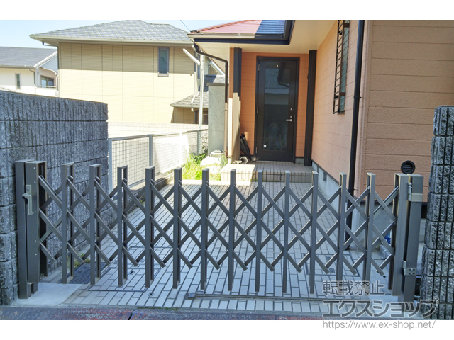 奈良県奈良市ののカーゲート アルシャインHG ノンキャスター 片開き 300S 施工例