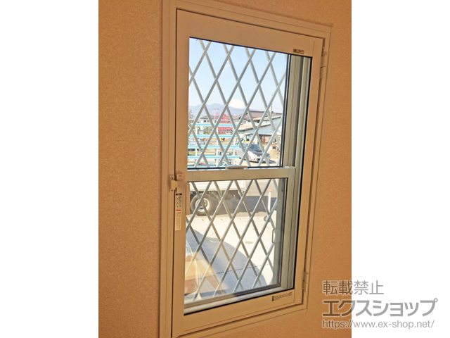 神奈川県足柄上郡松田町のの二重窓（内窓） インプラス ダストバリア仕様 開き窓 外観左吊元 施工例