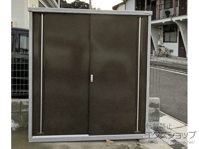 広島県広島市のの物置・屋外倉庫 シンプリー 一般型 1740×515×1903 MJX-175E-TB 施工例