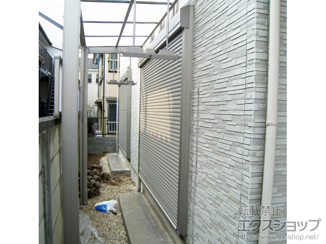 埼玉県志木市のの窓シャッター デュオPG イタリヤシャッター 半外付型 電動リモコン式 2枚建 テラス 施工例