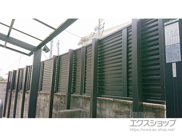 大阪府堺市ののフェンス・柵 ミエーネフェンス 目隠しルーバータイプ 3段支柱 自立建て用（パネル1段） 施工例