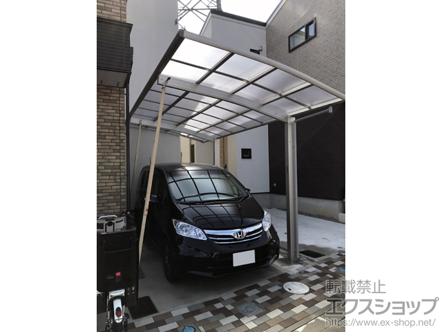 埼玉県草加市ののカーポート レイナポートグラン　積雪〜20cm対応 施工例