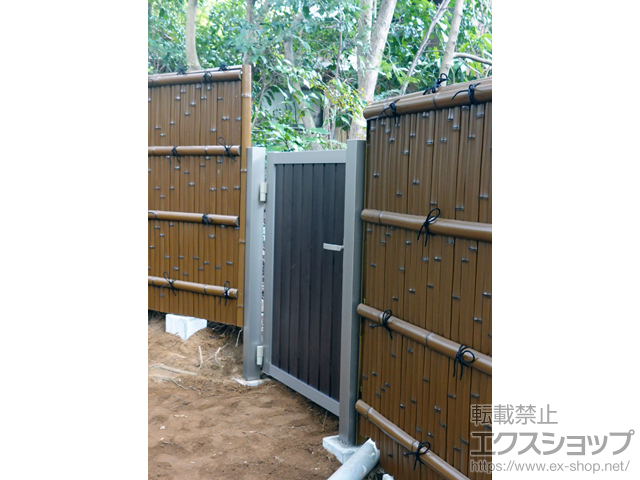 千葉県四街道市のLIXIL リクシル(新日軽)の門扉 セレビュー門扉 RP4型 片開き マテリアルカラー 門柱式 施工例