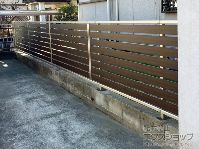 岐阜県各務原市ののフェンス・柵 ルシアスフェンスF04型 横半目隠し 自由柱施工 施工例