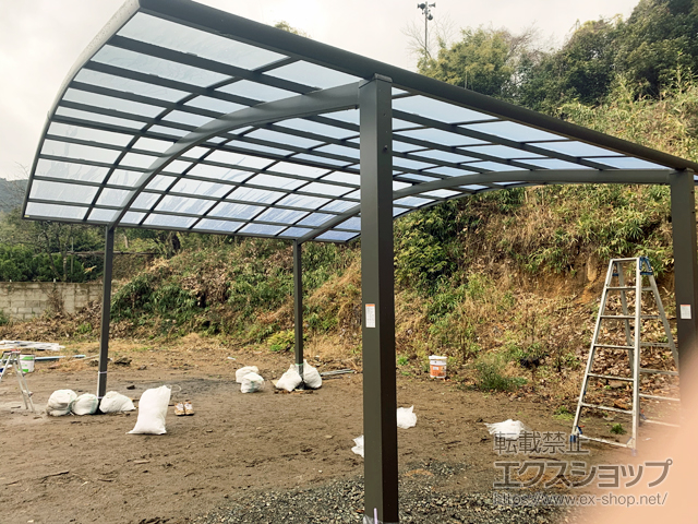 鹿児島県鹿児島市ののカーポート ネスカR (ラウンドスタイル) ワイド 積雪〜20cm対応 施工例