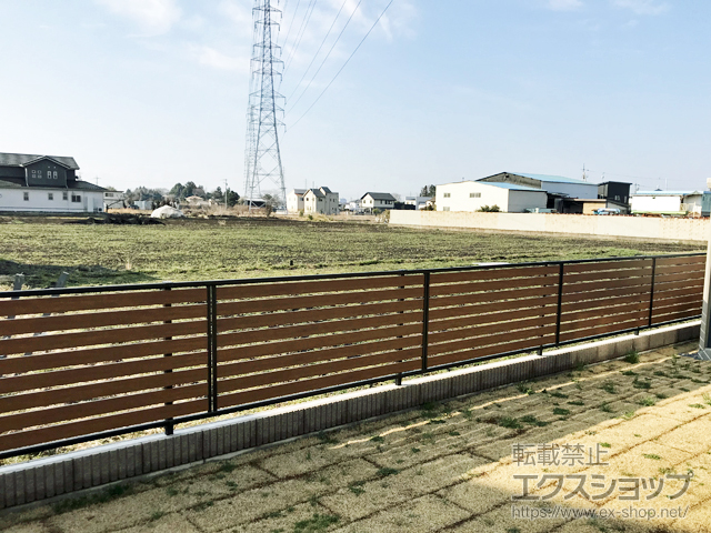 栃木県宇都宮市ののフェンス・柵 モクアルフェンス 横板タイプ 自由柱施工 施工例