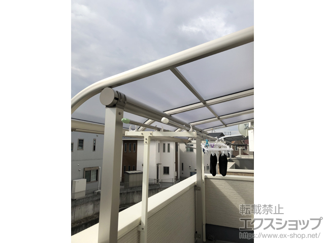 埼玉県川越市ののバルコニー・ベランダ屋根 ヴェクターテラス R型 屋根タイプ 単体 積雪〜20cm対応 施工例