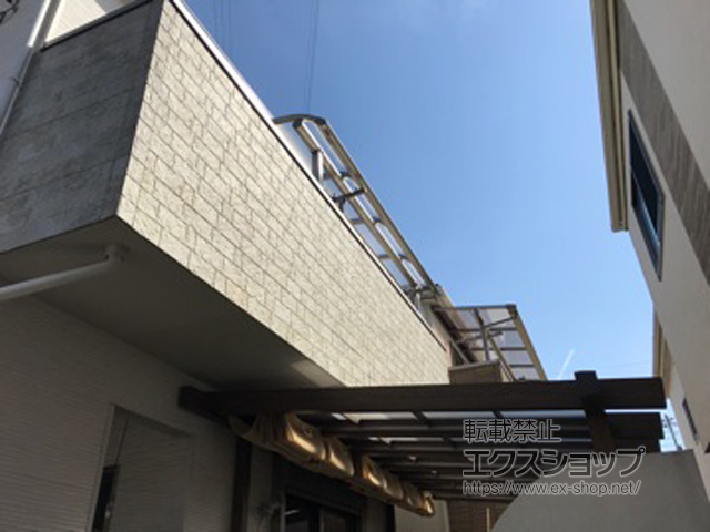 埼玉県川口市ののバルコニー・ベランダ屋根 プレシオステラス R型 屋根タイプ 単体 積雪〜20cm対応 施工例