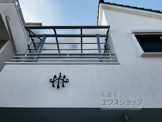 神奈川県綾瀬市ののバルコニー・ベランダ屋根 プレシオステラス R型 屋根タイプ 単体 積雪〜20cm対応 施工例