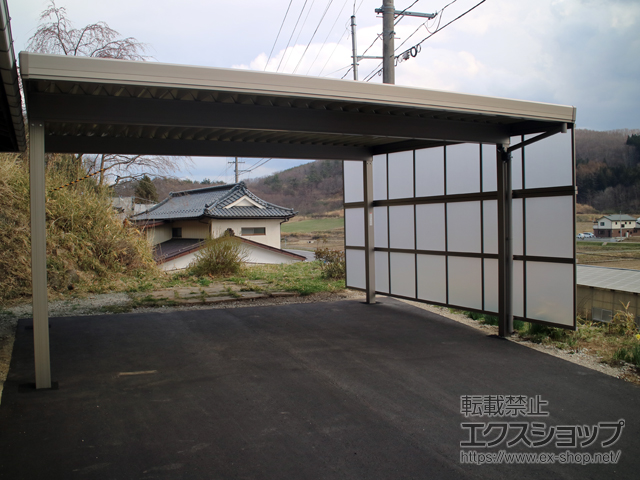 福島県伊達郡川俣町のLIXIL リクシル（トステム）のカーポート テリオスポートIII 1500 2台用 角柱4本仕様 積雪〜50cm対応 施工例