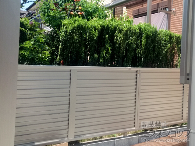 埼玉県狭山市ののフェンス・柵 シンプレオフェンス5型 横目隠し 自由柱施工 施工例