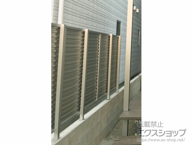 兵庫県明石市ののフェンス・柵 シンプレオフェンス5型 横目隠し 自由柱施工〈2〉 施工例