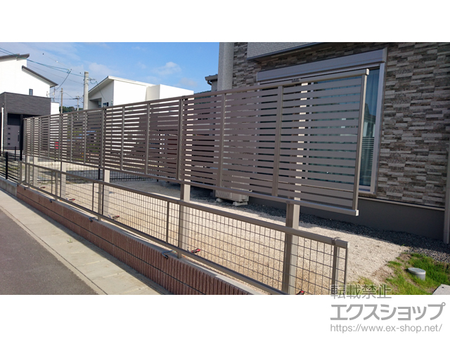 熊本県熊本市ののフェンス・柵 シンプレオフェンス3型 横太格子 上段のみ設置 自立建て用 施工例