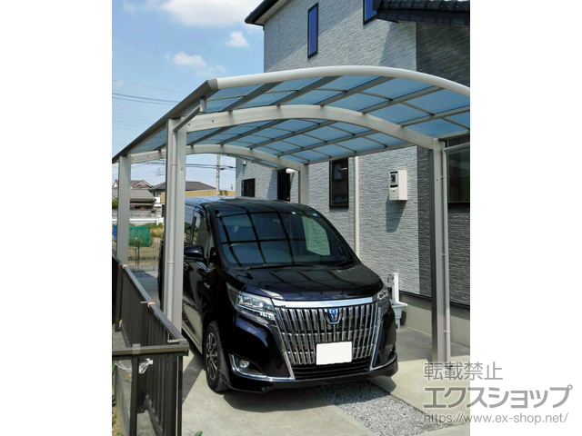 埼玉県越谷市ののカーポート レイナワンポートグランZ　積雪〜20cm対応 施工例