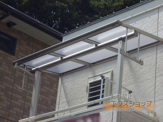 福岡県北九州市ののバルコニー・ベランダ屋根 プレシオステラス F型 屋根タイプ 単体 積雪〜20cm対応 施工例