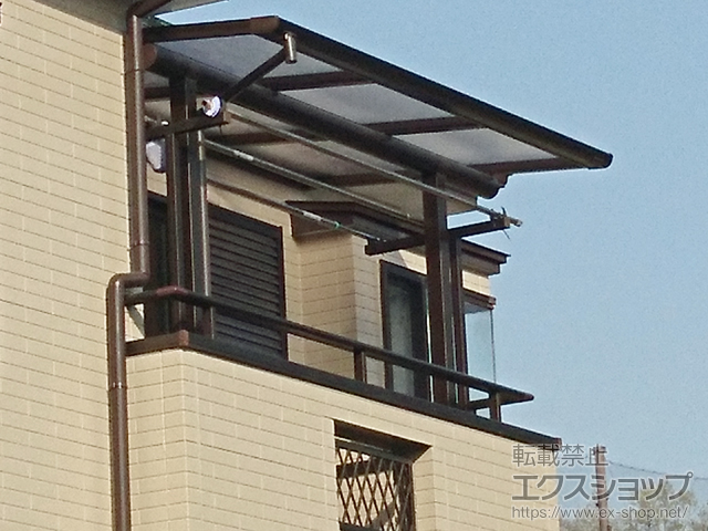 神奈川県相模原市ののバルコニー・ベランダ屋根 ヴェクターテラス F型 屋根タイプ 単体 積雪〜20cm対応 施工例