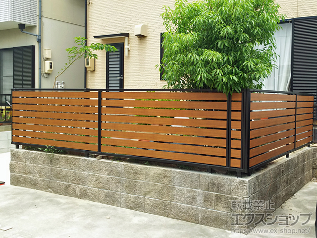 愛知県知多郡武豊町ののフェンス・柵 モクアルフェンス 横板タイプ 自由柱施工 施工例