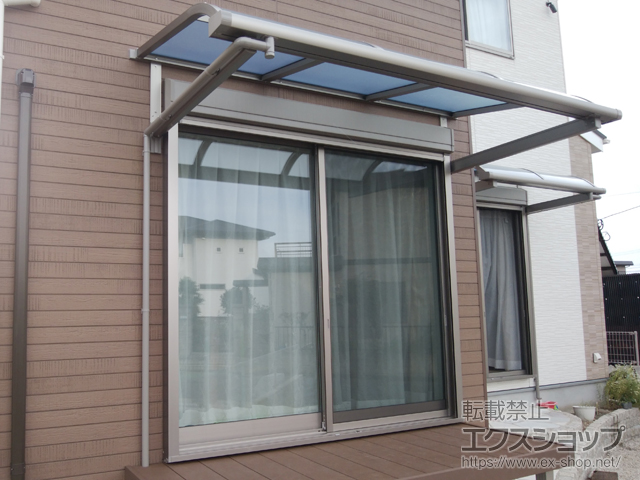 福岡県古賀市ののバルコニー・ベランダ屋根 スピーネ R型 ルーフタイプ 単体 積雪〜20cm対応〈2〉 施工例