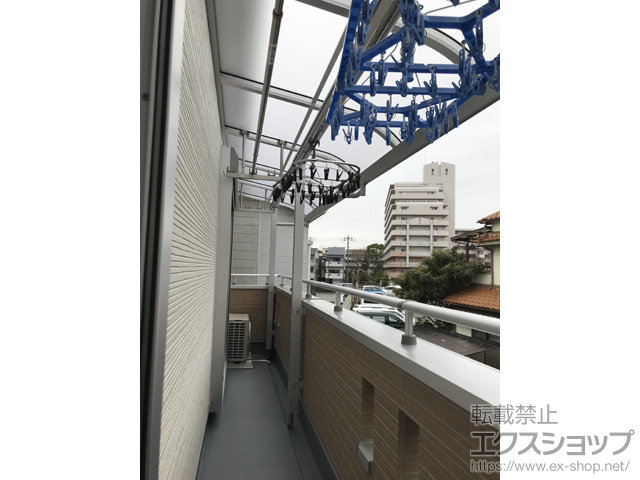 大阪府大東市ののテラス屋根 ヴェクターテラス R型 屋根タイプ 三連棟 積雪〜20cm対応 施工例