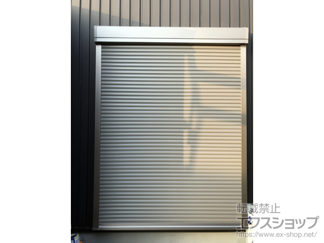 大阪府貝塚市のの窓シャッター リフォームシャッター イタリヤ 手動式 施工例