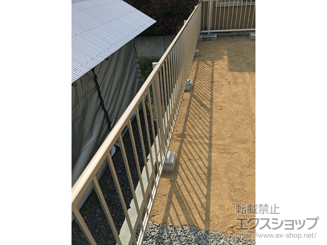 山形県山形市ののフェンス・柵 【下段】ミエッタフェンス 防犯たて格子タイプ 2段支柱 施工例