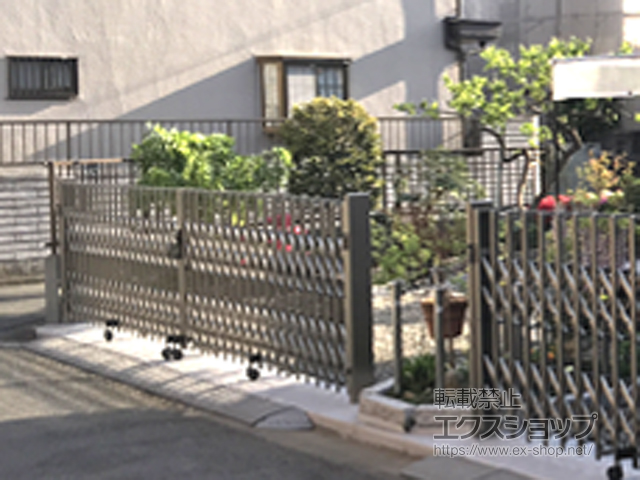 埼玉県川越市ののカーゲート トリップゲート ペットガード型 ノンレール 両開き 66W（33S+33M） 施工例