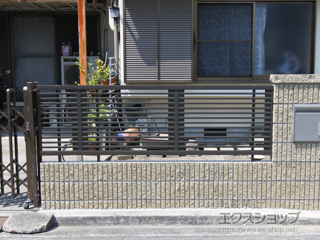 広島県広島市ののフェンス・柵 ライシスフェンス 9型 細横桟 自由柱 施工例