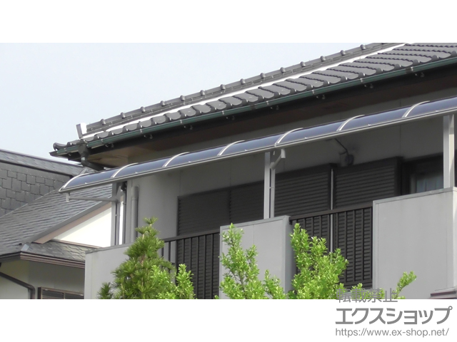 三重県四日市市ののバルコニー・ベランダ屋根 プレシオステラス R型 屋根タイプ 連棟 積雪〜20cm対応 施工例